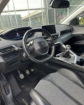 Peugeot 5008 cena 71500 przebieg: 177500, rok produkcji 2018 z Nowe Miasteczko małe 301